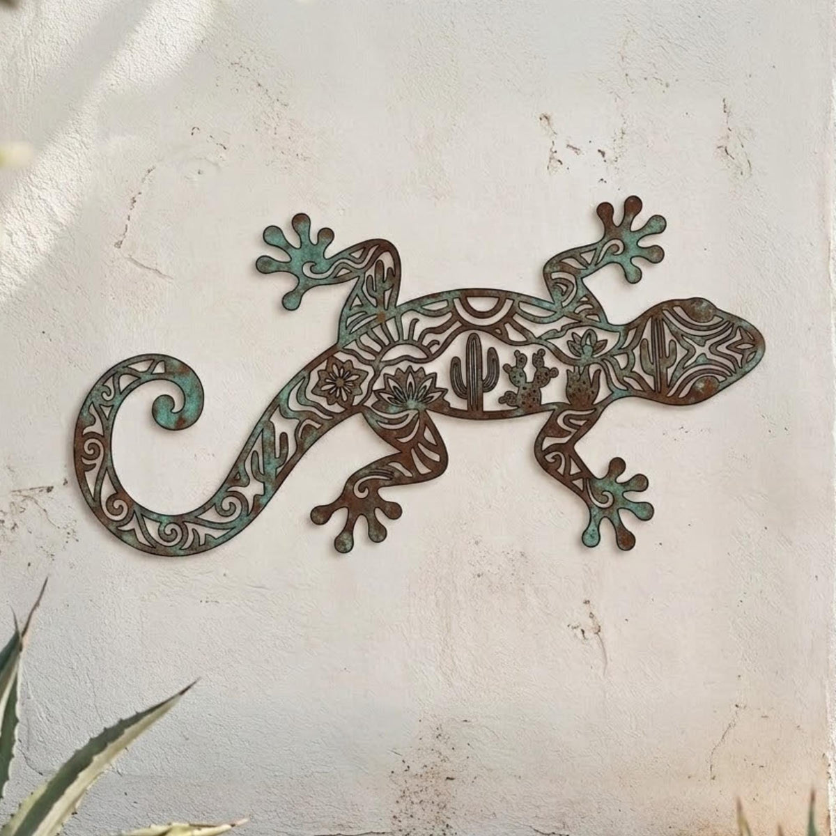 Gecko Metal Wall Art – Southwestern Patina Cactus Lizard Decor, Gift For Desert Home Or Minimalist Housewarming